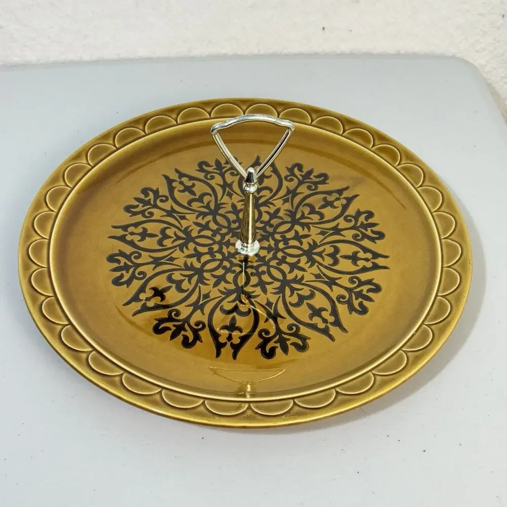 Homer Laughlin Round Serving Handled Plate Tray Coventry Castilian Mustard Gold